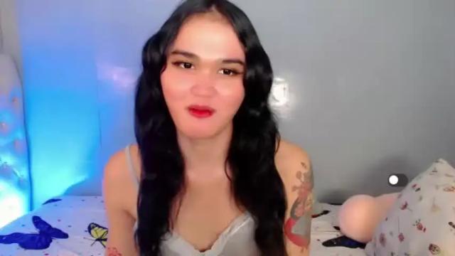 Image 8 of holly_sunshine69 Stream on Chaturbate on 13 months ago