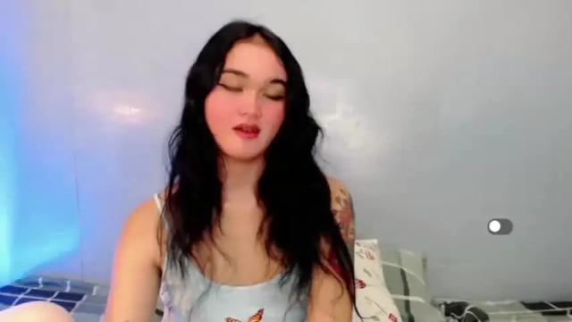 Image 4 of holly_sunshine69 Stream on Chaturbate on 12 months ago