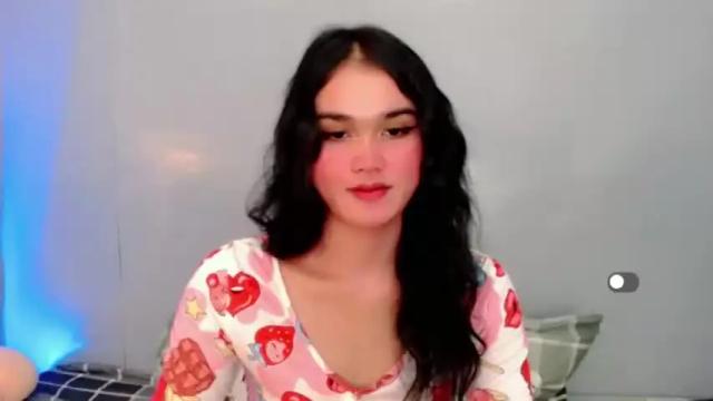 Image 10 of holly_sunshine69 Stream on Chaturbate on 12 months ago