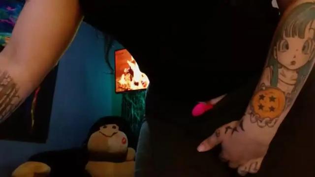 Image 7 of holly_thomsonx69 Stream on Chaturbate on 24 months ago