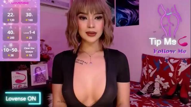 Image 11 of hollydickxxx Stream on Chaturbate on 1 month ago