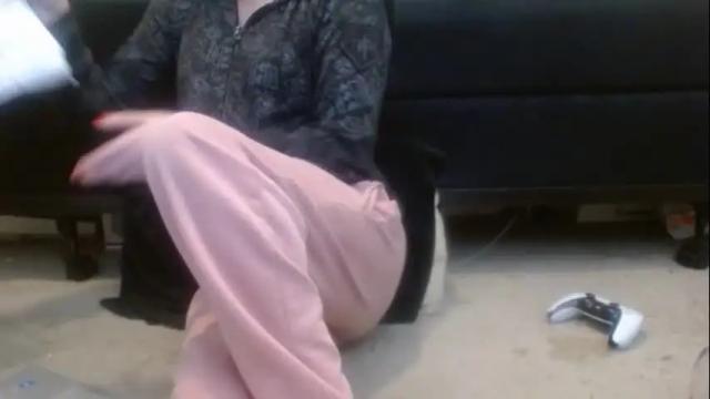Image 2 of hollyhawkes Stream on Chaturbate on 1 month ago