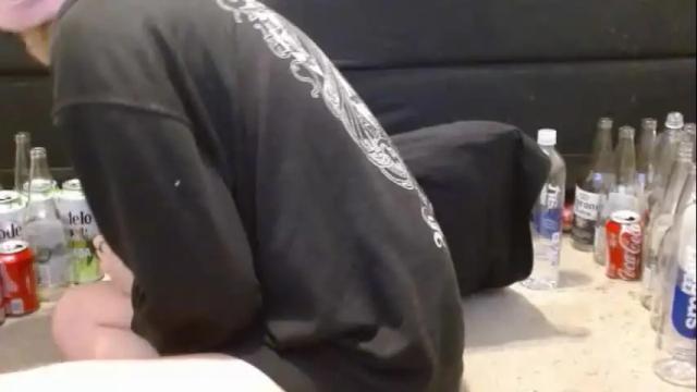 Image 4 of hollyhawkes Stream on Chaturbate on 8 days ago