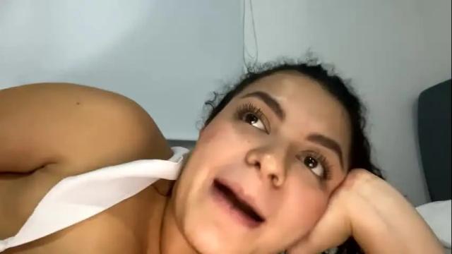 Image 12 of hollykoff Stream on Chaturbate on 7 months ago