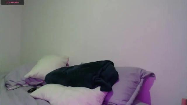 Image 7 of hollykoff Stream on Chaturbate on 5 months ago