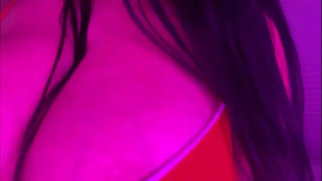 Image 11 of hollykoff Stream on Chaturbate on 16 days ago