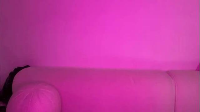 Image 2 of hollykoff Stream on Chaturbate on 12 days ago