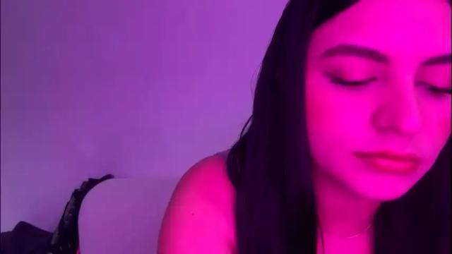 Image 8 of hollykoff Stream on Chaturbate on 12 days ago