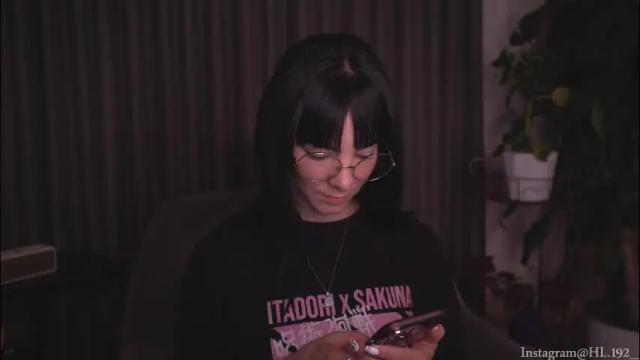 Image 2 of hollylinder_ Stream on Chaturbate on 1 month ago