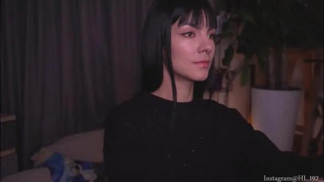 Image 3 of hollylinder_ Stream on Chaturbate on 2 months ago