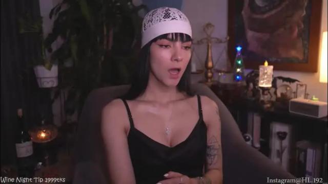 Thumbnail 3, hollylinder_'s Stream at Chaturbate, 1 month ago