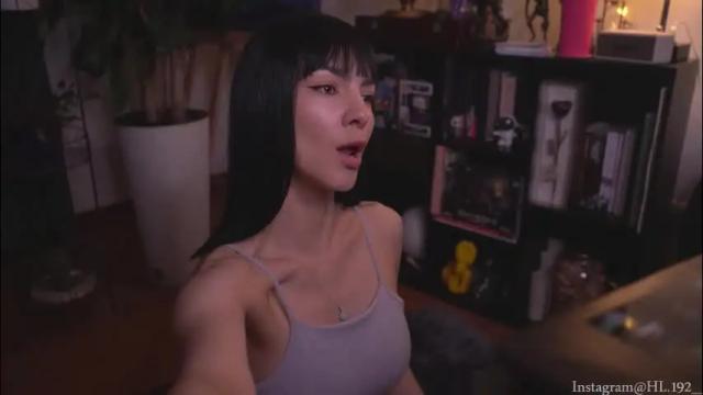 Image 2 of hollylinder_ Stream on Chaturbate on 1 month ago