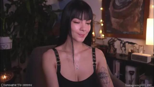 Thumbnail 2, hollylinder_'s Stream at Chaturbate, 12 hours ago