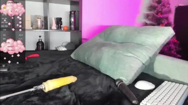 Image 12 of hollymorriss Stream on Chaturbate on 23 months ago