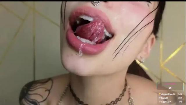 Image 4 of hollyxx_ Stream on Chaturbate on 1 month ago