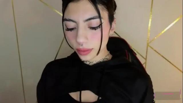 Thumbnail 1, hollyxx_'s Stream at Chaturbate, 1 month ago