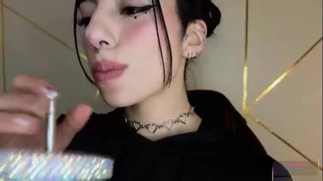 Image 3 of hollyxx_ Stream on Chaturbate on 1 month ago