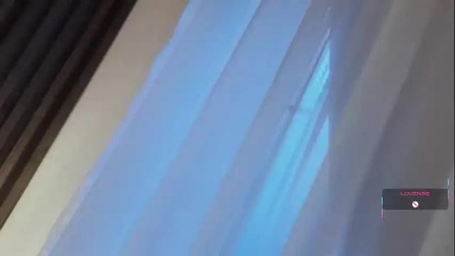 Image 2 of hollyxx_ Stream on Chaturbate on 14 days ago