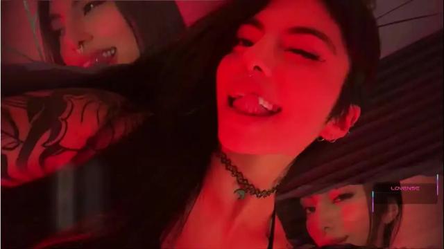 Image 2 of hollyxx_ Stream on Chaturbate on 11 days ago