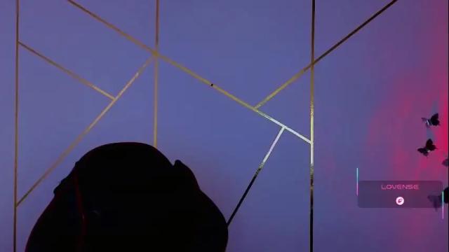 Image 4 of hollyxx_ Stream on Chaturbate on 1 month ago