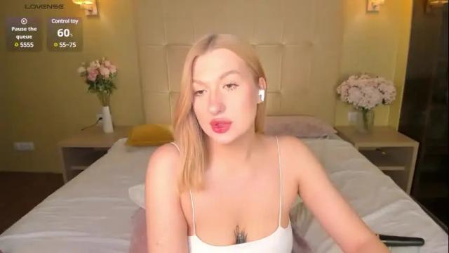 Thumbnail 2, hollyylee's Stream at Chaturbate, 1 month ago