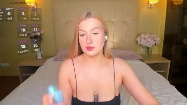 Image 4 of hollyylee Stream on Chaturbate on 1 month ago