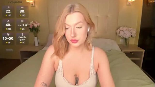 Image 2 of hollyylee Stream on Chaturbate on 1 month ago