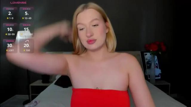 Thumbnail 1, hollyylee's Stream at Chaturbate, 2 months ago