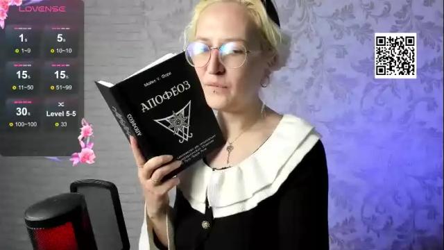 Image 8 of holy_agata Stream on Chaturbate on 8 months ago