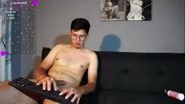 Image 6 of holy_and_ryan Stream on Chaturbate on 6 months ago