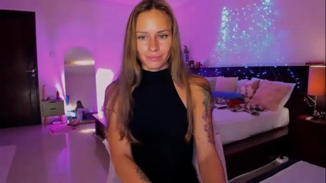 Image 10 of holy_khloe Stream on Chaturbate on 7 days ago