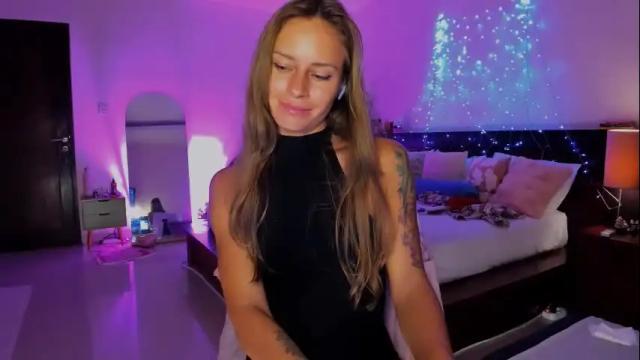 Image 8 of holy_khloe Stream on Chaturbate on 7 days ago