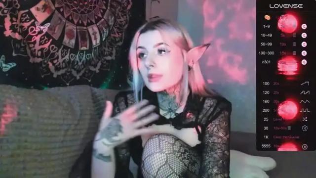 Image 10 of holy_melanie Stream on Chaturbate on 16 months ago