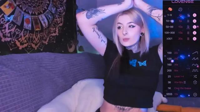 Image 6 of holy_melanie Stream on Chaturbate on 14 months ago