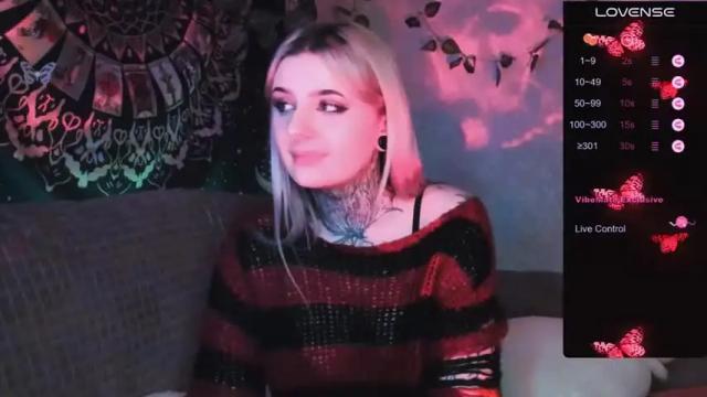 Image 10 of holy_melanie Stream on Chaturbate on 13 months ago