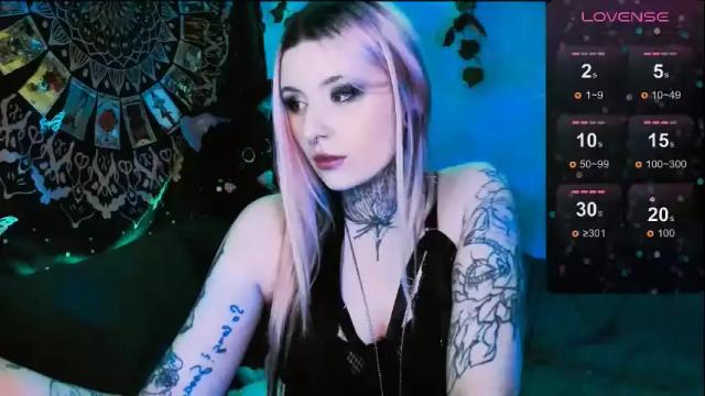 Image 2 of holy_melanie Stream on Chaturbate on 1 month ago