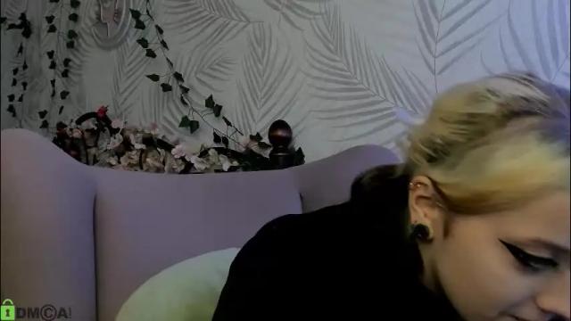 Image 10 of holy_silvia Stream on Chaturbate on 5 months ago