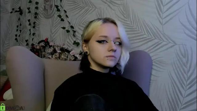 Image 12 of holy_silvia Stream on Chaturbate on 5 months ago