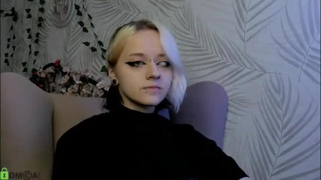 Image 8 of holy_silvia Stream on Chaturbate on 5 months ago