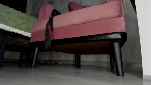 Image 2 of holy_silvia Stream on Chaturbate on 4 months ago