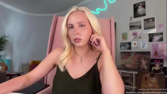 Image 3 of holycatharsis Stream on Chaturbate on 6 months ago