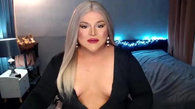 Image 2 of holydeepmistress Stream on Chaturbate on 22 months ago