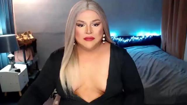 Image 4 of holydeepmistress Stream on Chaturbate on 22 months ago