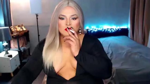 Image 12 of holydeepmistress Stream on Chaturbate on 22 months ago