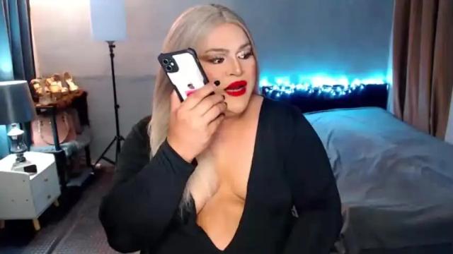 Image 3 of holydeepmistress Stream on Chaturbate on 22 months ago