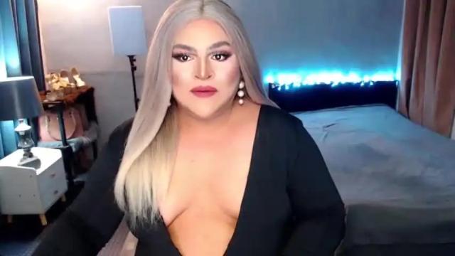 Image 2 of holydeepmistress Stream on Chaturbate on 21 months ago