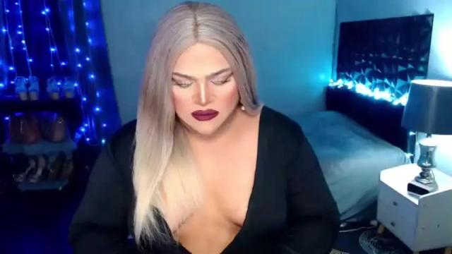 Image 6 of holydeepmistress Stream on Chaturbate on 21 months ago