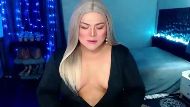 Image 3 of holydeepmistress Stream on Chaturbate on 20 months ago