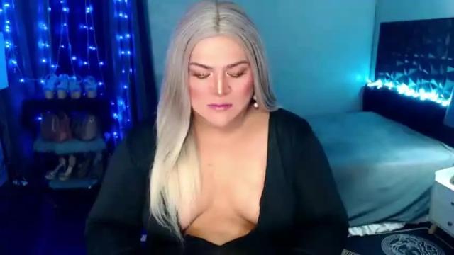Image 7 of holydeepmistress Stream on Chaturbate on 20 months ago