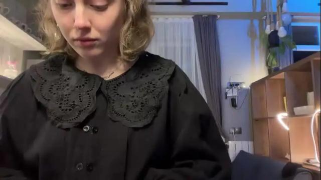Image 11 of holydori Stream on Chaturbate on 1 month ago